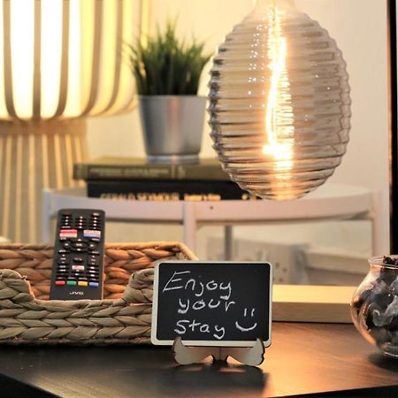 Free Local Parking - Fast Wifi - Sleeps 10 Guests By Property Promise Cardiff Luaran gambar