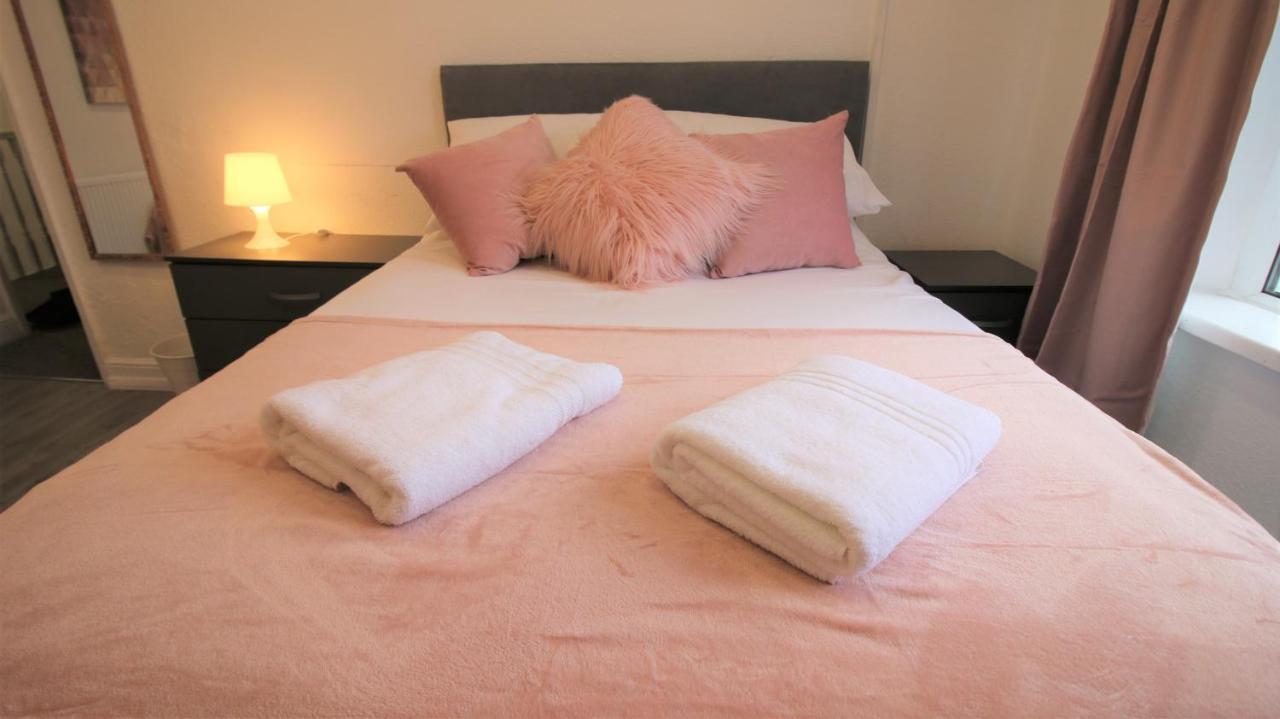 Free Local Parking - Fast Wifi - Sleeps 10 Guests By Property Promise Cardiff Luaran gambar
